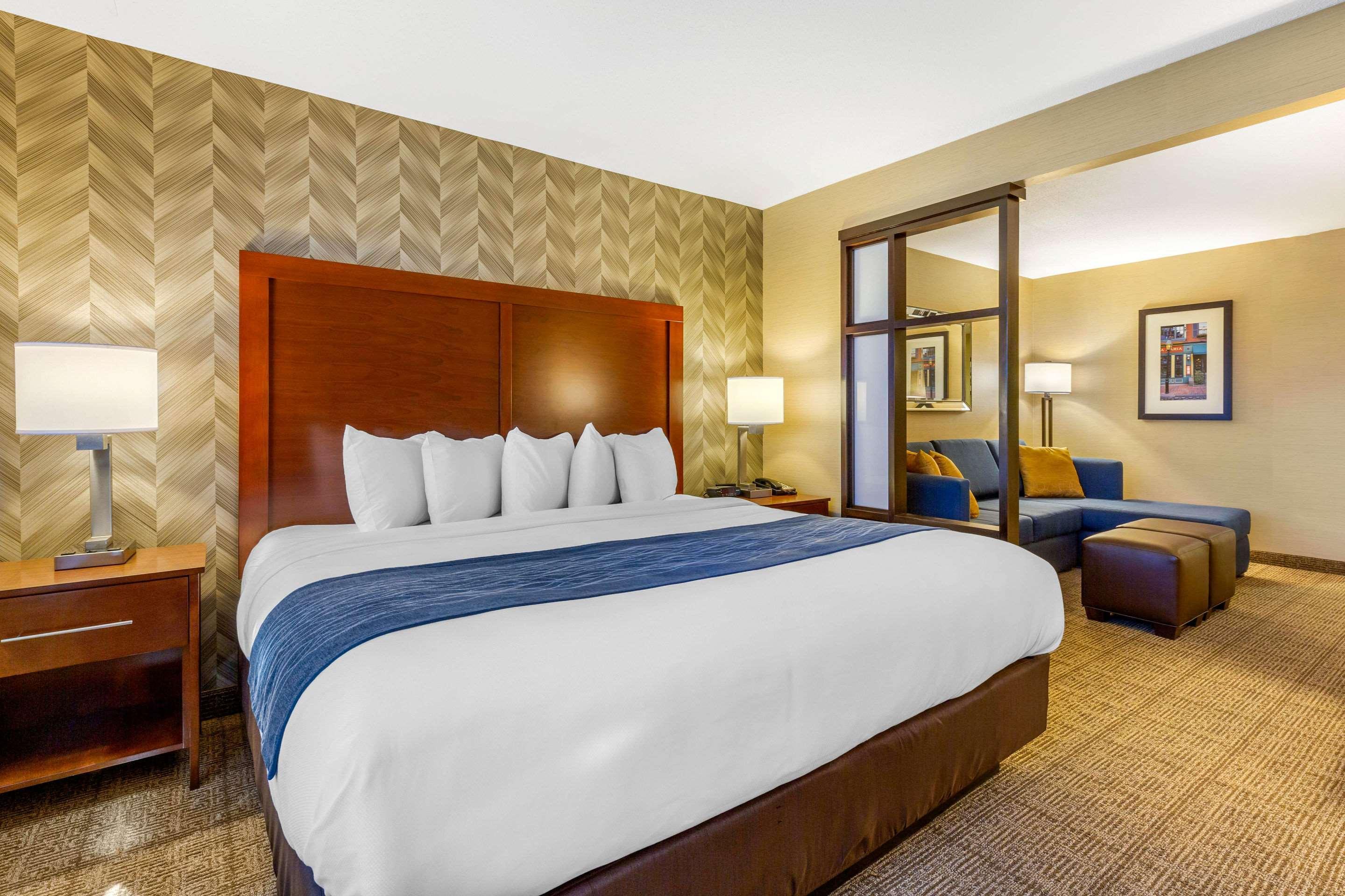 Comfort Inn & Suites Logan International Airport Revere Ngoại thất bức ảnh