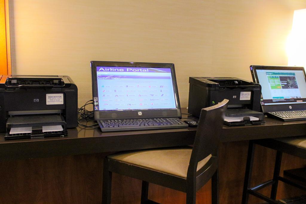 Comfort Inn & Suites Logan International Airport Revere Ngoại thất bức ảnh