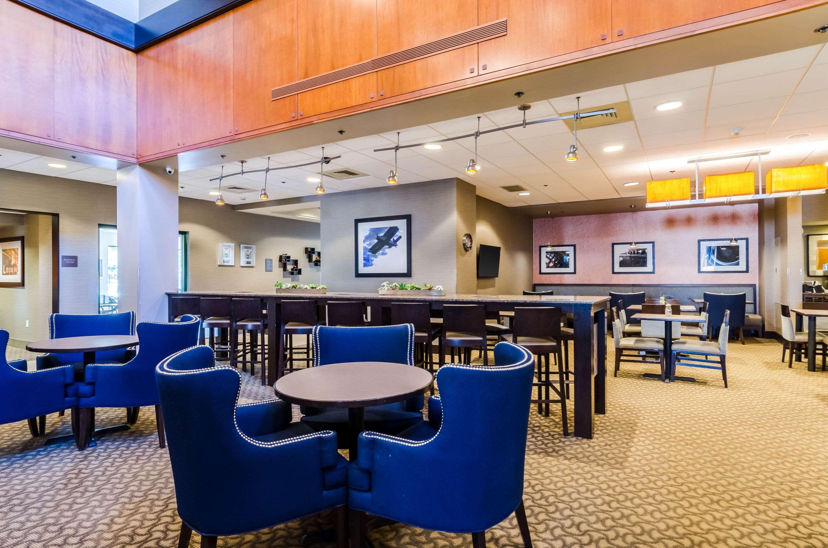 Comfort Inn & Suites Logan International Airport Revere Ngoại thất bức ảnh