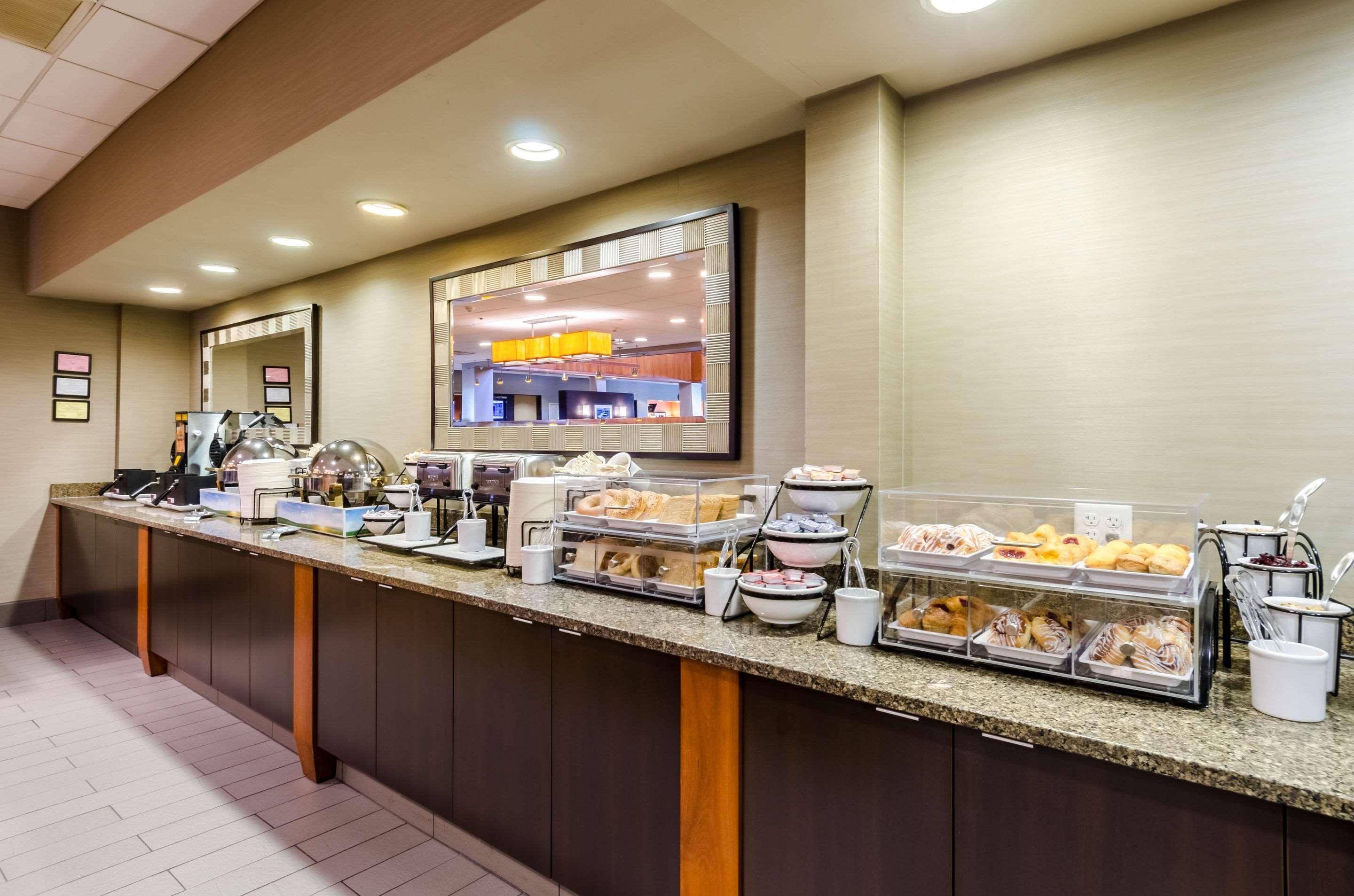 Comfort Inn & Suites Logan International Airport Revere Ngoại thất bức ảnh
